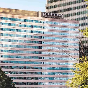 Pullman Paris La Defense Courbevoie